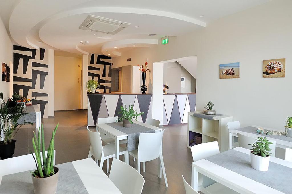 רימיני Hotel & Residence Cavalluccio Marino מראה חיצוני תמונה