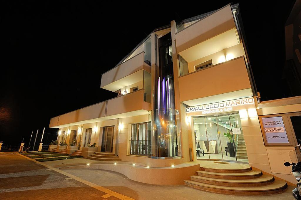 רימיני Hotel & Residence Cavalluccio Marino מראה חיצוני תמונה