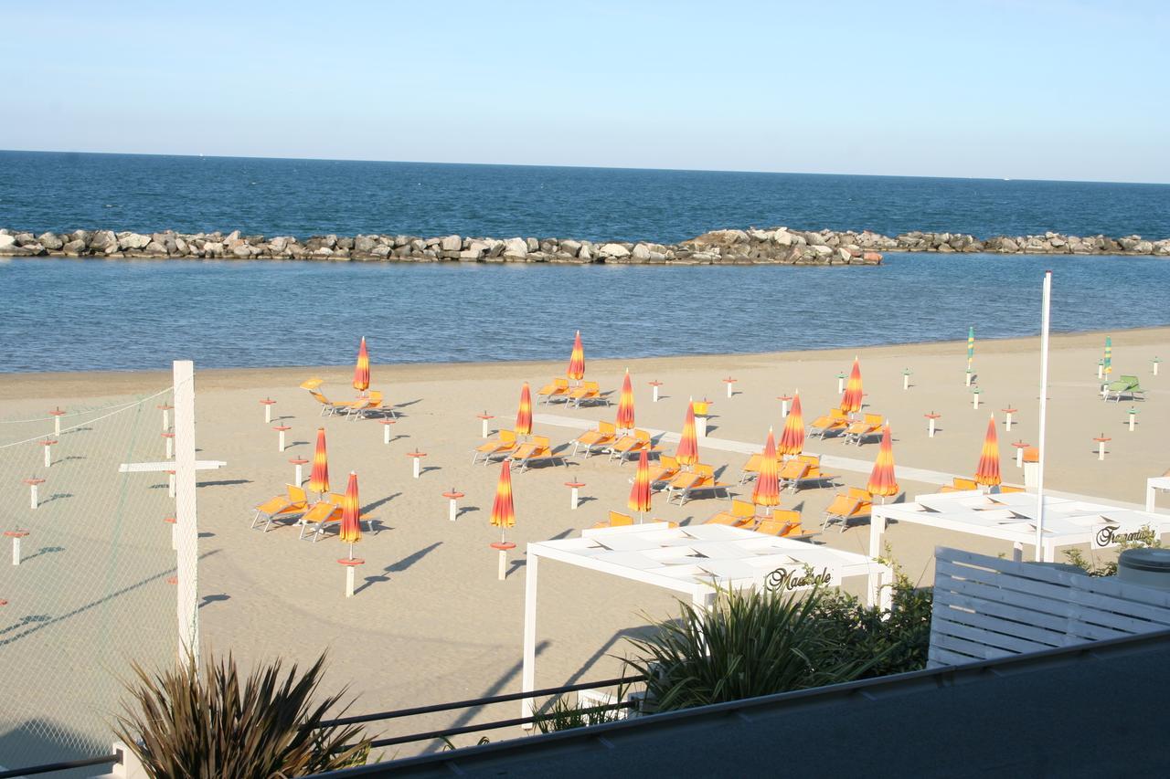 רימיני Hotel & Residence Cavalluccio Marino מראה חיצוני תמונה